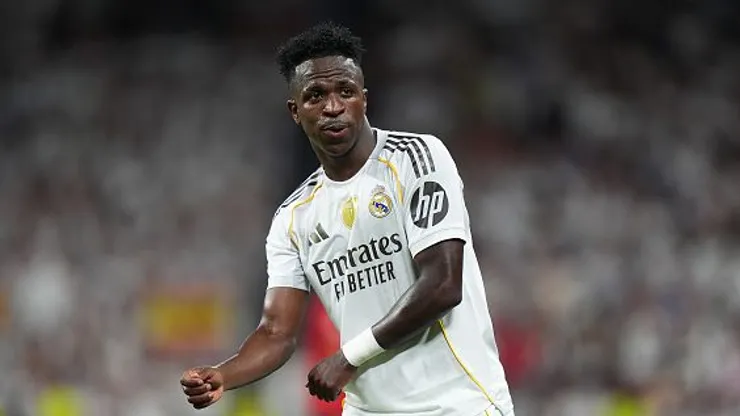 Vinicius Junior, do Real Madrid comemora gol da vitória sobre o Mallorca durante o Campeonato Espanhol neste sábado, em Madri