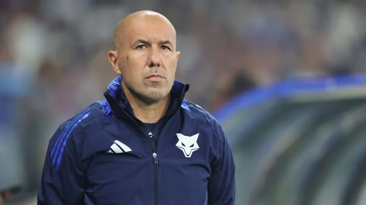 Leonardo Jardim foi criticado por substituir Kaio Jorge. Foto: Gilson Lobo/AGIF