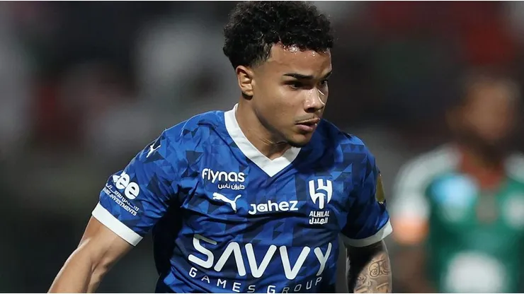 Corinthians tem tudo acertado com Kaio César, mas contratação depende de resolução de transferban junto à Fifa