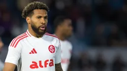 Wesley está fora do jogo do Internacional contra o Fortaleza e ida ao Al-Rayyan deve ser concretizada em breve. Foto: Anderson Romao/AGIF