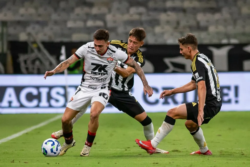 MG – BELO HORIZONTE – 13/04/2025 – BRASILEIRO A 2025, ATLETICO-MG X VITORIA – Natanael jogador do Atletico-MG durante partida contra o Vitoria no estadio Mineirao pelo campeonato Brasileiro A 2025. Foto: Fernando Moreno/AGIF