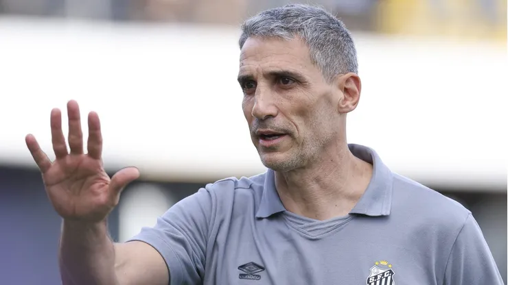 Juan Pablo Vojvoda estreou pelo Santos - (Foto: Ricardo Moreira/Getty Images)