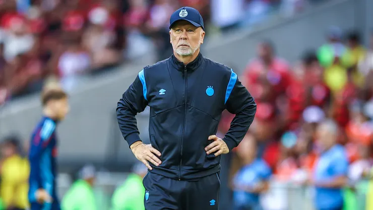 Mano Menezes em empate do Grêmio contra o Flamengo, no Maracanã.