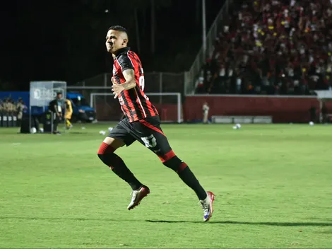 Atlético-MG é surpreendido por golaço do Vitória no Brasileirão