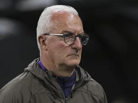 Torcida do Corinthians reage a Dorival após empate