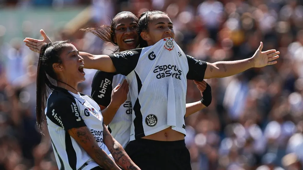 Jogadoras do Corinthians em campo no Brasileiro Feminino
