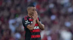 De La Cruz durante duelo contra o Grêmio