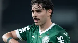 Maurício durante partida entre Botafogo e Palmeiras, no Estádio Nilton Santos, pelo Brasileirão.