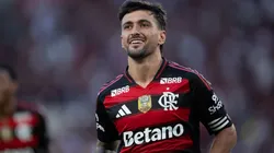 Arrascaeta em ação pelo Flamengo contra o Grêmio - Foto: Jorge Rodrigues/AGIF