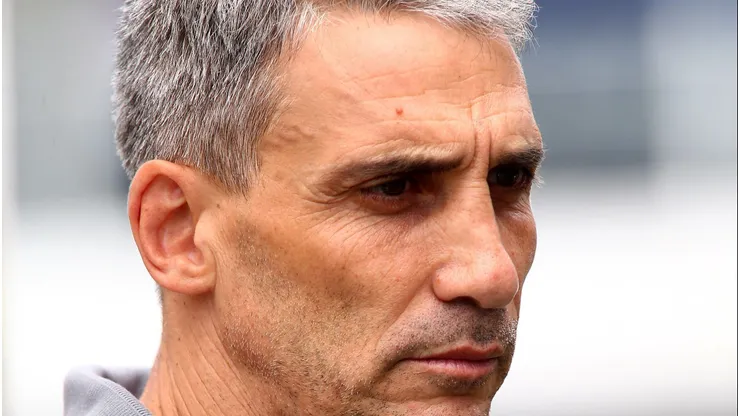 SP - SANTOS - 31/08/2025 - BRASILEIRO A 2025, SANTOS X FLUMINENSE - Juan Pablo Vojvoda tecnico do Santos durante partida contra o Fluminense no estadio Vila Belmiro pelo campeonato Brasileiro A 2025.