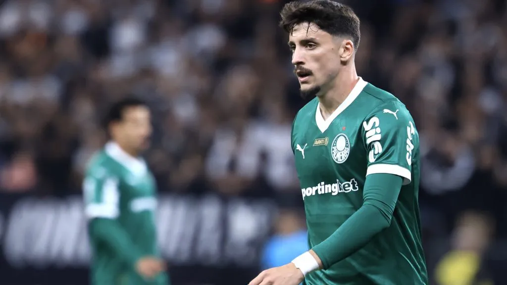 Piquerez teve atuação abaixo do esperado em Corinthians x Palmeiras – Foto: Marcello Zambrana/AGIF