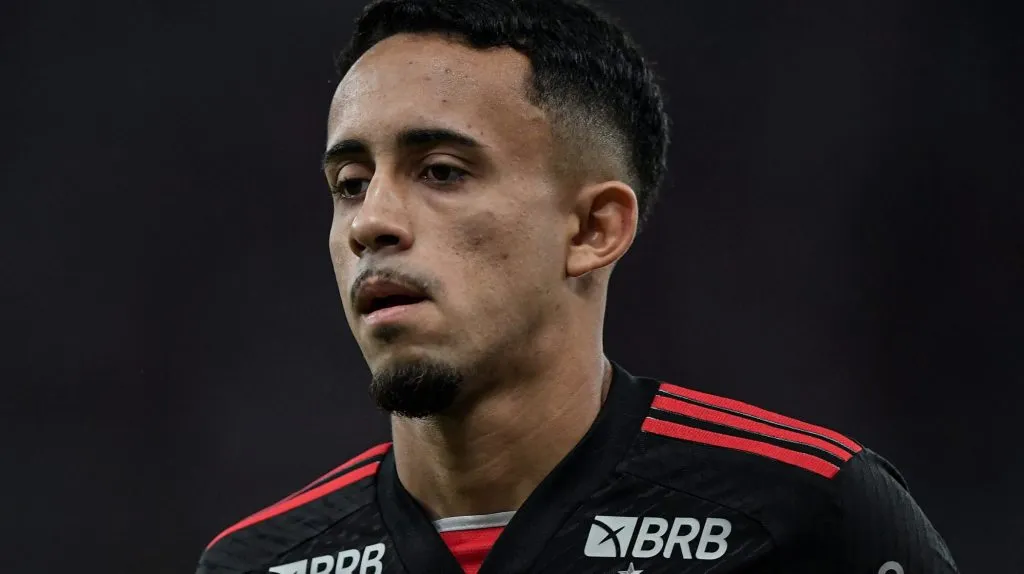 Matheus Gonçalves durante partida. Foto: Thiago Ribeiro/AGIF