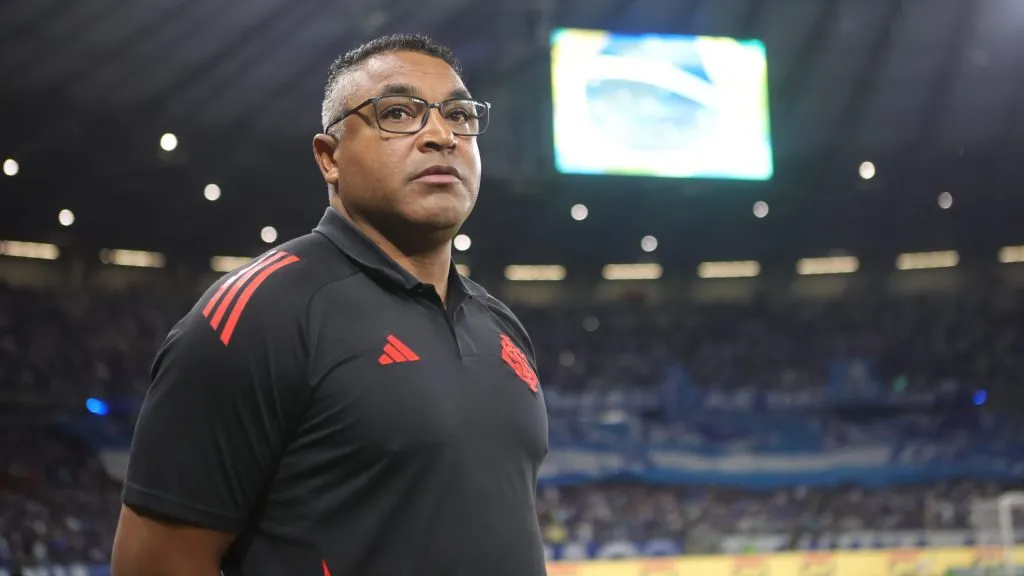 Roger Machado, técnico do Colorado. Foto: Gilson Lobo/AGIF.