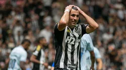 Zagueiro desabafa sobre momento do Galo na temporada ( Foto: Fernando Moreno/AGIF)