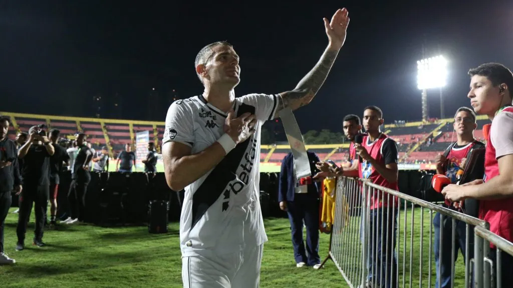 Vegetti jogador do Vasco comemora a vitoria apos partida contra o Sport pelo campeonato Brasileiro A 2025. Foto: Marlon Costa/AGIF