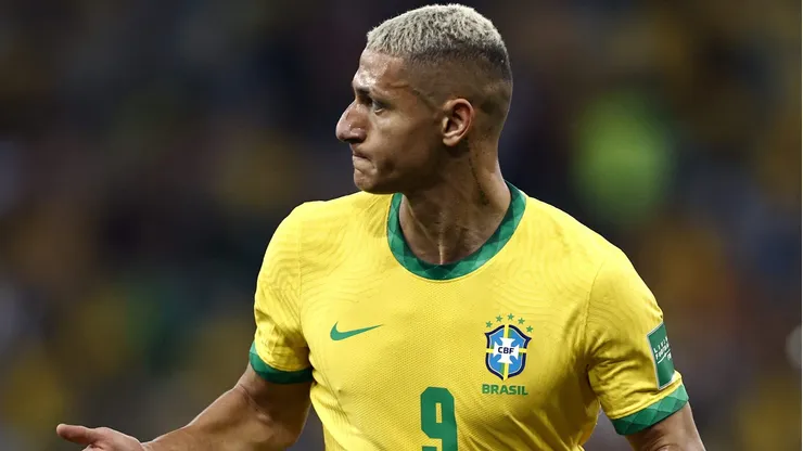 Richarlison marcou na última vitória do Brasil diante do Chile no Maracanã em 2022 (Photo by Buda Mendes)