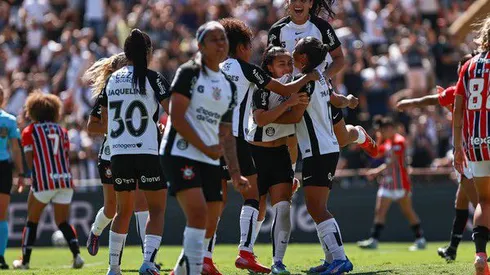 Brabas comemoram classificação. Foto: Rebeca Reis/Staff Images Woman/CBF