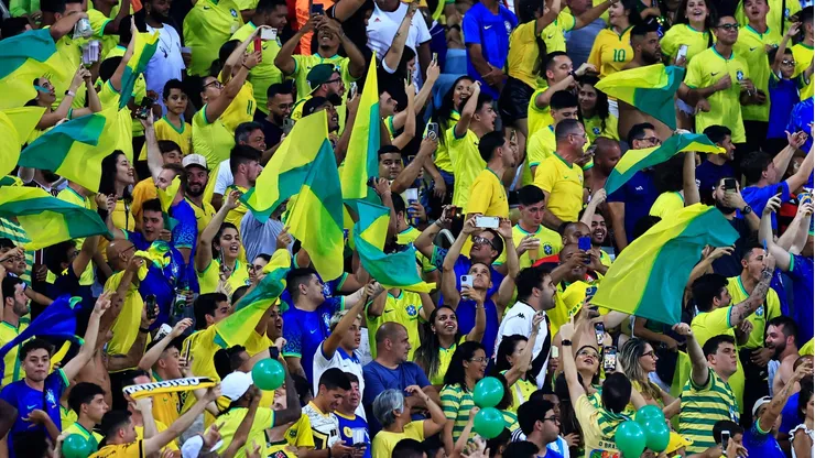 Torcedores devem lotar o Maracanã para confronto entre Brasil e Chile (Photo by Buda Mendes)