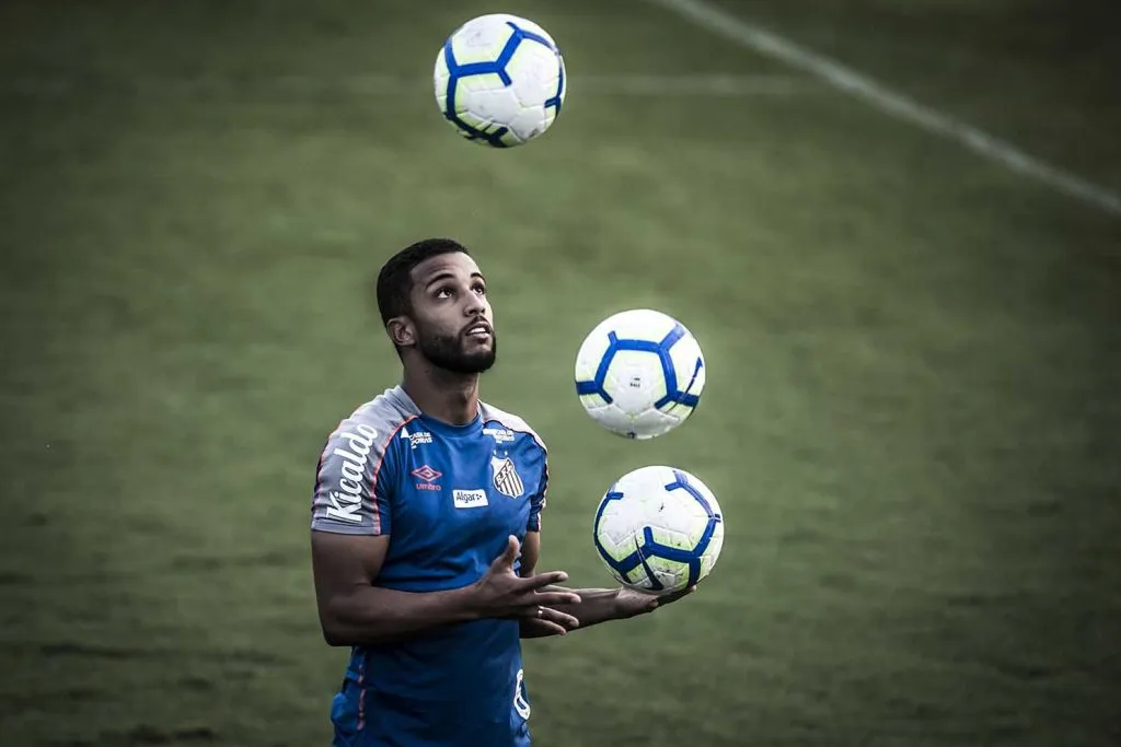 Em 2019, Jorge teve ótima passagem pelo Santos sob o comando de Jorge Sampaoli – Foto: Ivan Storti/Santos FC