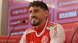 Rogel, em sua apresentação no Beira-Rio em 2024 (Ricardo Duarte/Internacional)