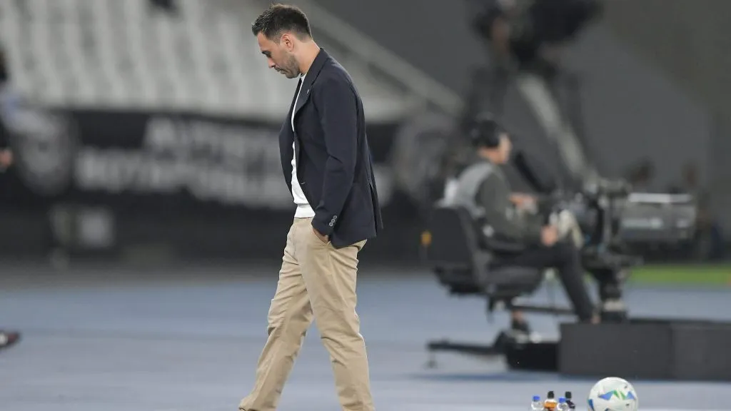 Ancelotti vem trabalhando evolução da equipe – Foto: Thiago Ribeiro/AGIF