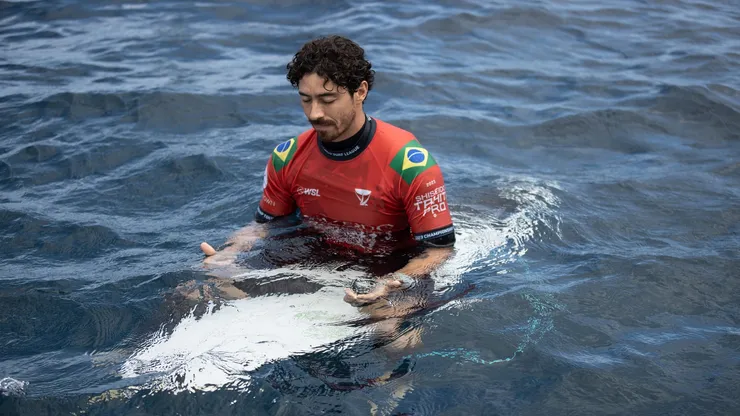 TEAHUPO'O, FRENCH POLYNESIA - AUGUST 16: Yago Dora of Brazil prepares to surf during their heat during the 2023 SHISEIDO Tahiti Pro on August 16, 2023 in Teahupo'o, French Polynesia. (Photo by Ryan Pierse/Getty Images)
