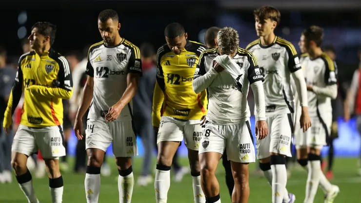 Jogadores do Atlético durante a partida contra o São Paulo no estádio Morumbis em São Paulo (SP), pelo campeonato Brasileiro A 2025. Foto: Marlon Costa/AGIF