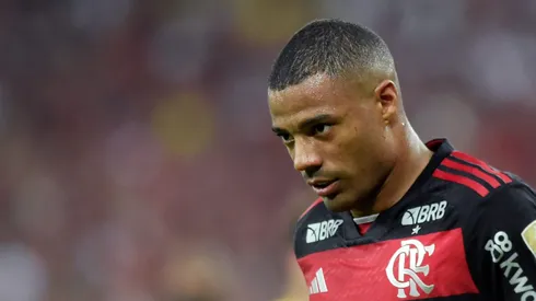 De La Cruz durante jogo do Fla no Maracanã.