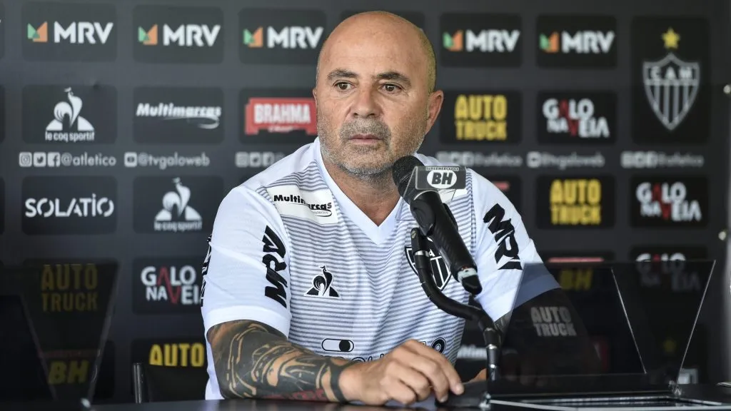 Sampaoli em coletiva de imprensa pelo Galo em 2020.  (Photo by Pedro Vilela/Getty Images)