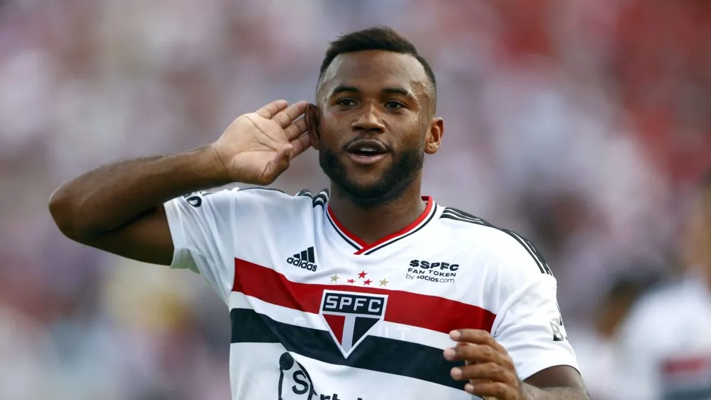 Luan, do São Paulo, foi especulado no Botafogo. Foto: Thiago Calil/AGIF