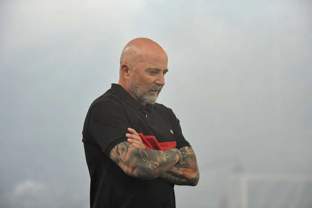 Último trabalho de Sampaoli no Brasil foi em 2023, dirigindo o Flamengo. Foto: Thiago Ribeiro/AGIF