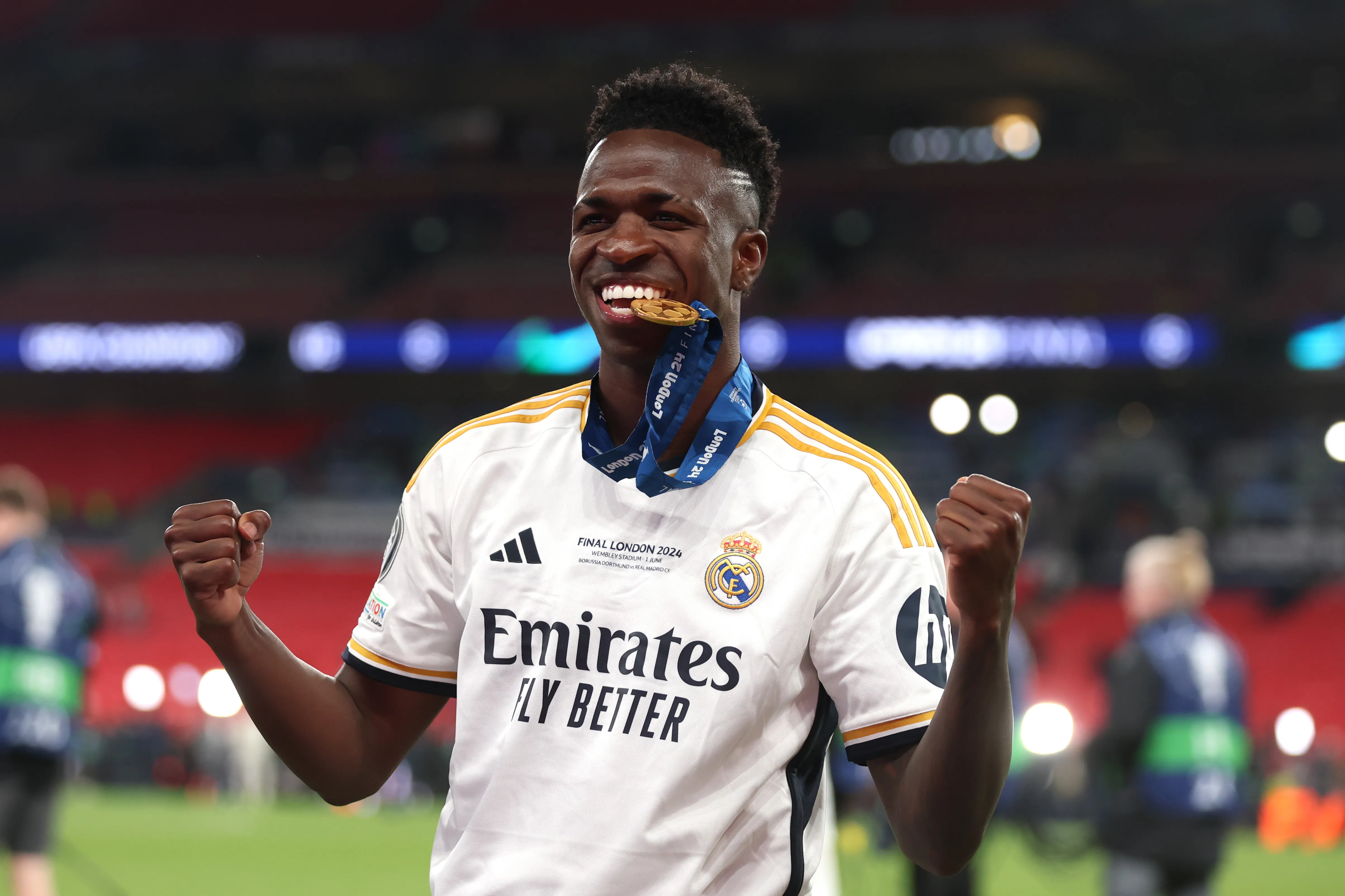 Vini Jr comemora mais uma conquista no Real Madrid. Foto: Lars Baron/Getty Images