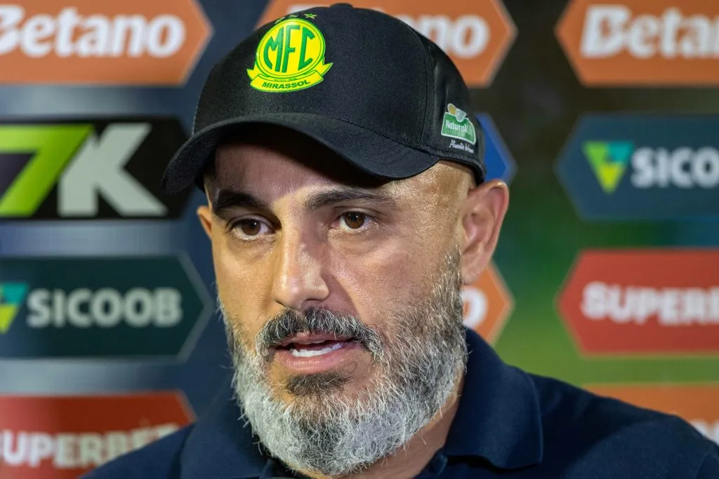 Rafael Guanaes técnico do Mirassol durante partida contra o Cruzeiro – Foto: Joisel Amaral/AGIF