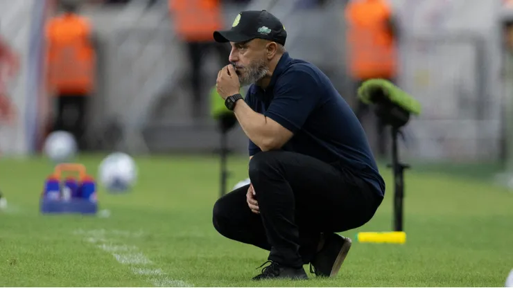 Rafael Guanaes técnico do Mirassol durante partida contra o Fortaleza - Foto: Baggio Rodrigues/AGIF
