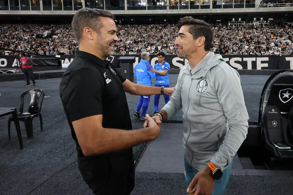 Artur Jorge foi campeão brasileiro em cima do Palmeiras em 2024 e seria a ‘sombra’ de Abel Ferreira hoje no cargo – Foto: Wagner Meier/Getty Images