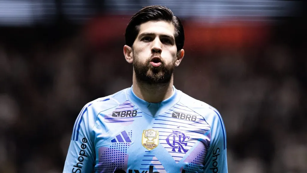 Rossi, goleiro do Flamengo. Foto: Mateus Dutra/AGIF.