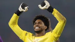 Hugo Souza acumula ótimas notas quando enfrenta o rival Palmeiras