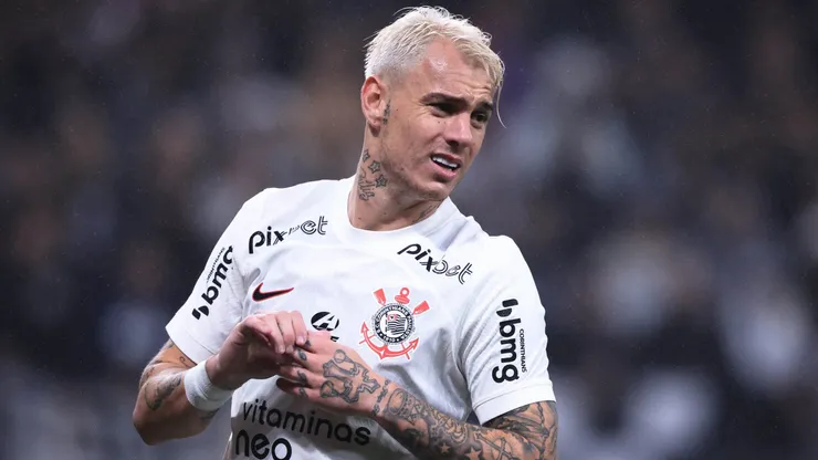 Grêmio ainda não desiste de Róger Guedes. Foto: Ettore Chiereguini/AGIF