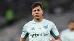 Kaio Jorge vive momento especial na Raposa