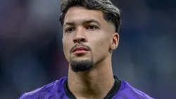 Marcos Leonardo durante partida entre Al-Hilal e Al-Okhdood, pelo Campeonato Saudita, em 2025. Foto: Abdullah Ahmed