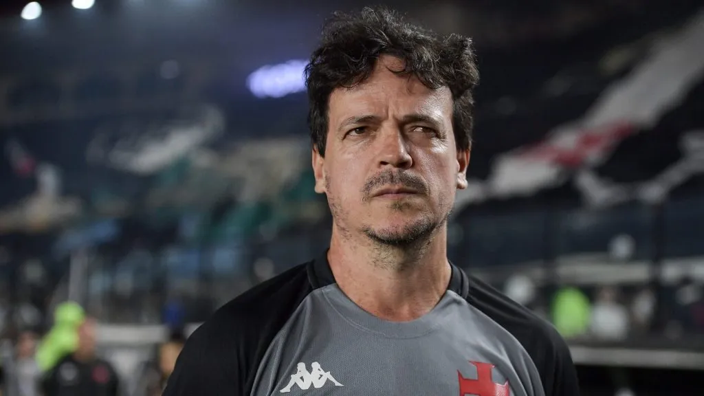 Coutinho, técnico do Gigante da Colina. Foto: Thiago Ribeiro/AGIF.