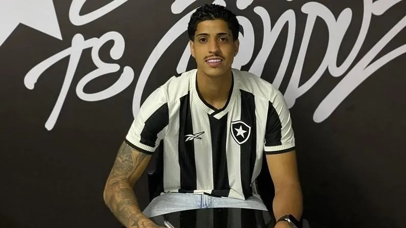 Bruno França é do Botafogo - Foto: Reprodução/Instagram.