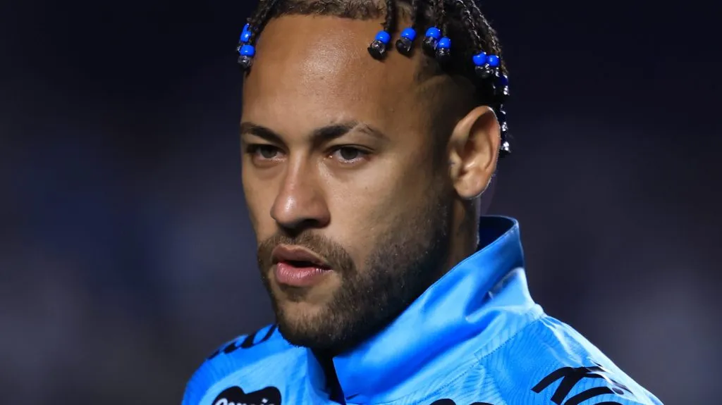 Neymar durante partida. Foto: Marcello Zambrana/AGIF