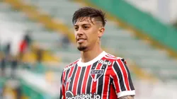 Rigoni comemorando gol diante da Chapecoense, em 2021