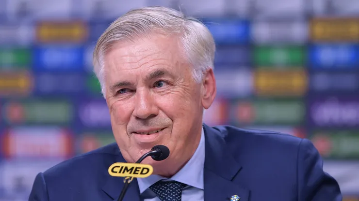 RJ - RIO DE JANEIRO - 25/08/2025 - CONVOCACAO SELECAO BRASILEIRA - RJ - RIO DE JANEIRO - 25/08/2025 - CONVOCACAO SELECAO BRASILEIRA - Carlo Ancelotti tecnico da Selecao Brasileira durante convocacao para as Eliminatorias da Copa do Mundo de 2026, evento realizado na CBF (Confederacao Brasileira de Futebol) no Rio de Janeiro, nesta segunda (25). Foto: Thiago Ribeiro/AGIF