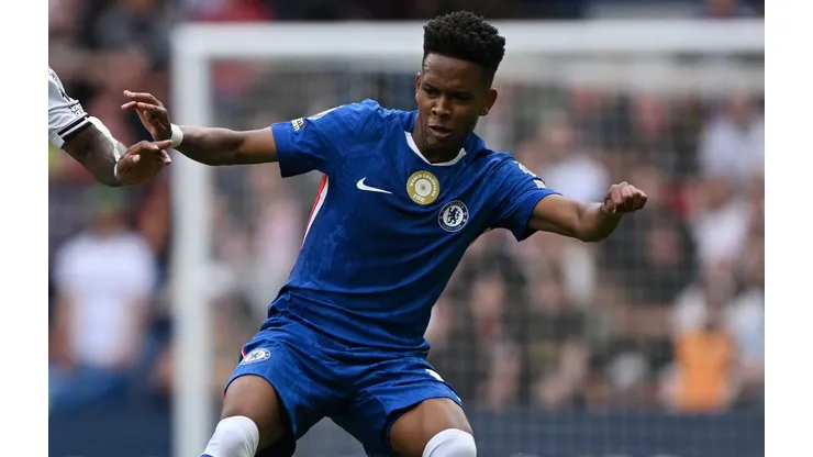 Estêvão, atacante do Chelsea em partida pelo campeonato inglês