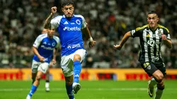 MG - BELO HORIZONTE - 27/08/2025 - COPA DO BRASIL 2025, ATLETICO-MG X CRUZEIRO - Willian jogador do Cruzeiro durante partida contra o Atletico-MG no estadio Arena MRV pelo campeonato Copa Do Brasil 2025. Foto: Fernando Moreno/AGIF