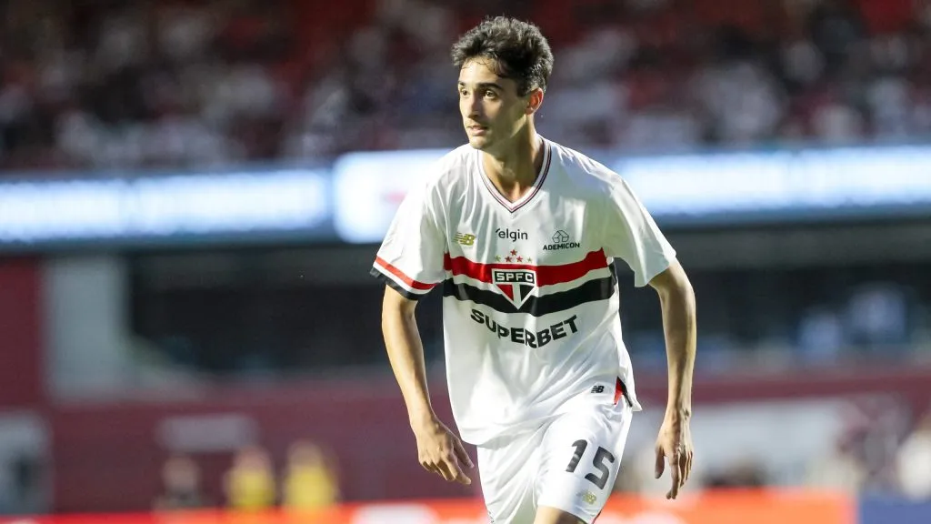 Rodriguinho é um dos jogadores revelados pelo São Paulo. Foto: Marco Miatelo/AGIF