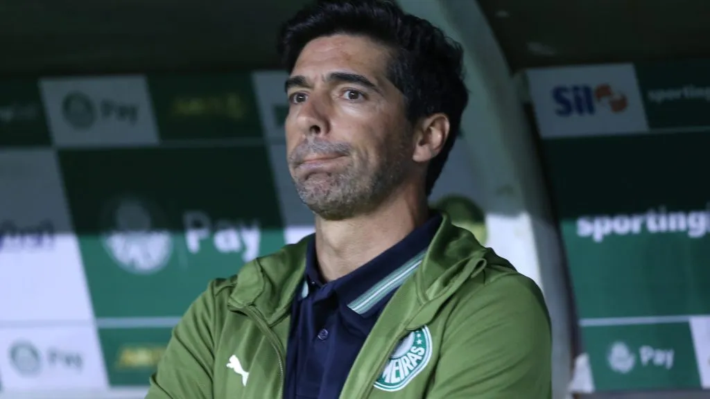 Abel Ferreira, técnico do Palmeiras, durante a partida contra o Sport no Allianz Parque em Sao Paulo (SP), pelo campeonato Brasileiro A 2025. Foto: Marlon Costa/AGIF