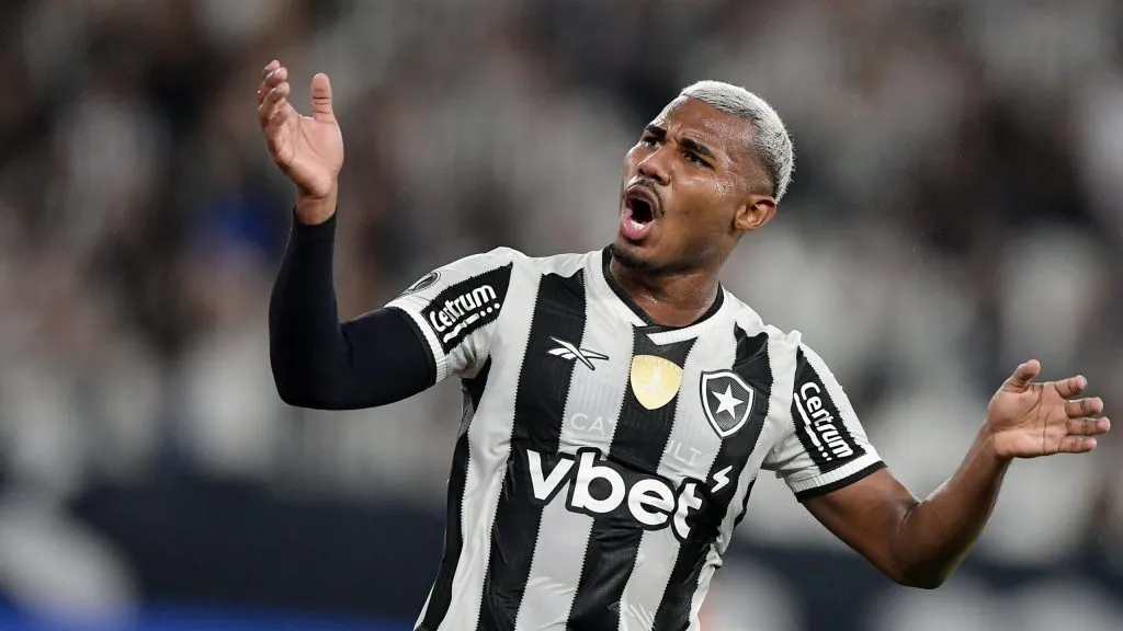 Cuiabano foi emprestado ao Glorioso. Foto: Thiago Ribeiro/AGIF